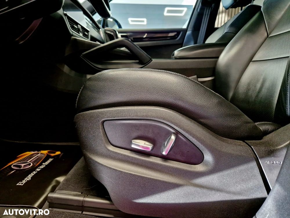 Porsche Cayenne Tiptronic S - 14