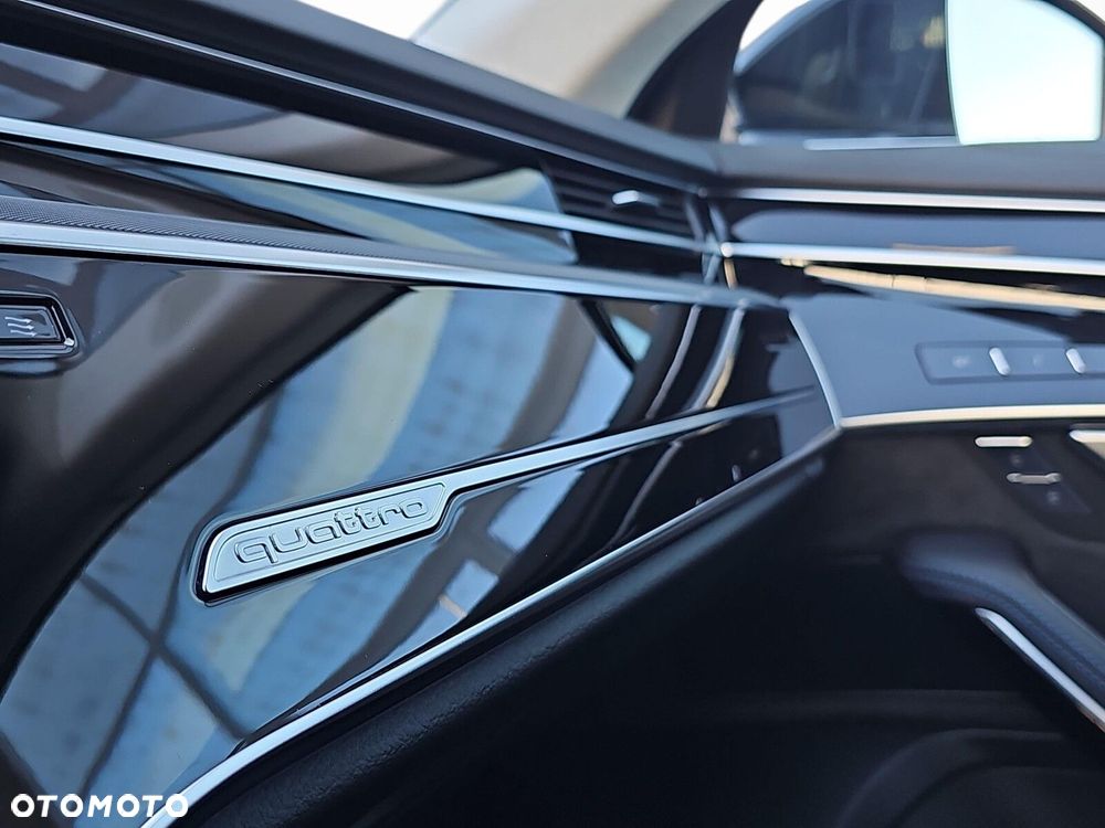 Audi A8 - 27