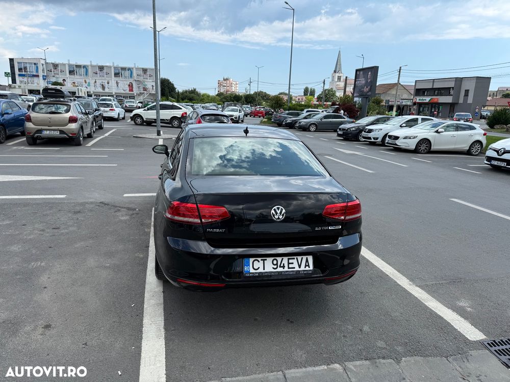 Volkswagen Passat - 4