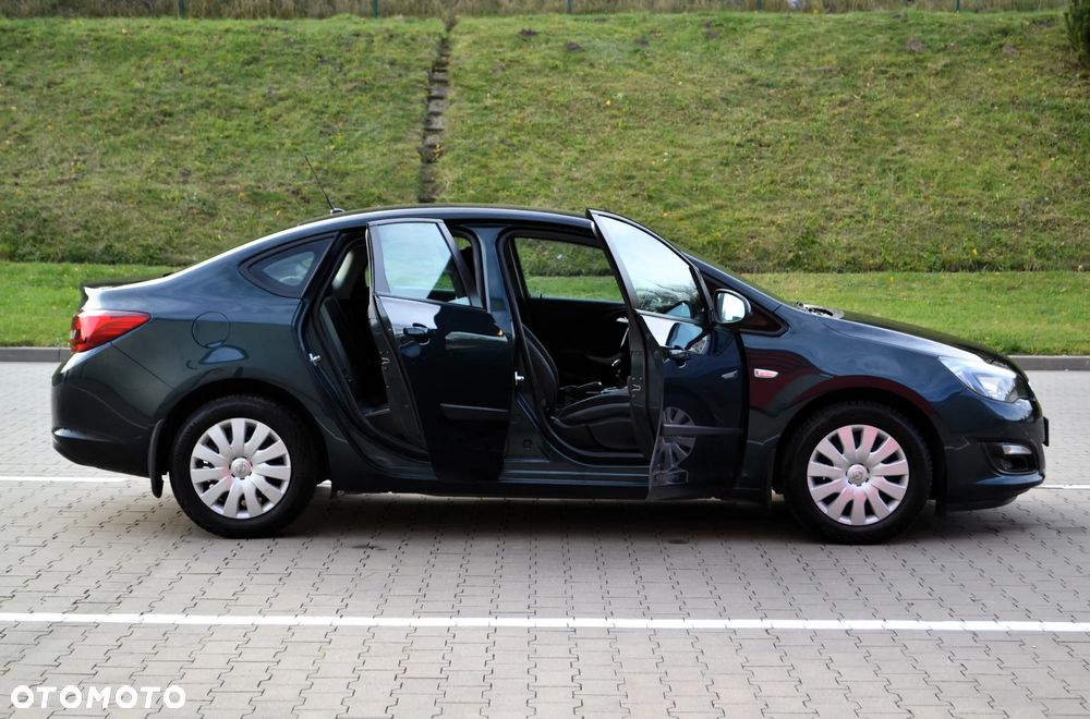 Opel Astra IV 1.4 T Executive S&S EU6 - 26