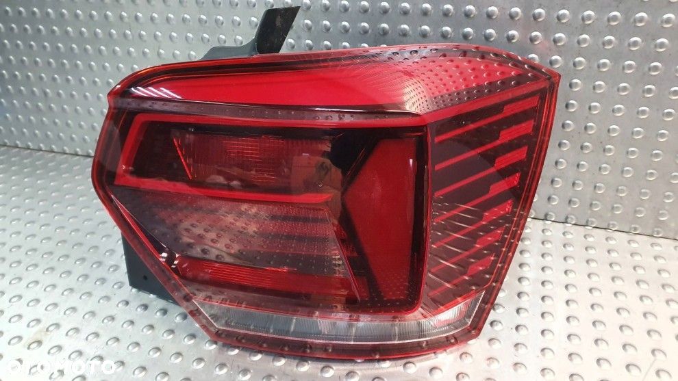 VW POLO VI 2G0 PRAWA TYLNA LAMPA ORYGINAŁ 2G0945096B - 1