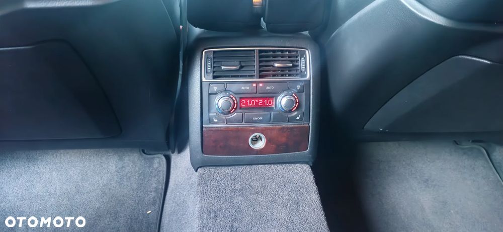 Audi A8 3.0 TDI L Quattro - 17
