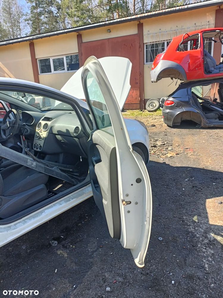 OPEL CORSA IV D 06-14 2010 r. 3D VAN Z474 drzwi prawy przód PP białe * - 8