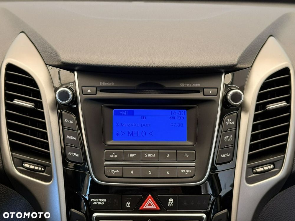 Hyundai i30 1.4 Fifa World Cup Edition - 21