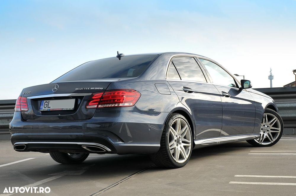 Mercedes-Benz E - 4