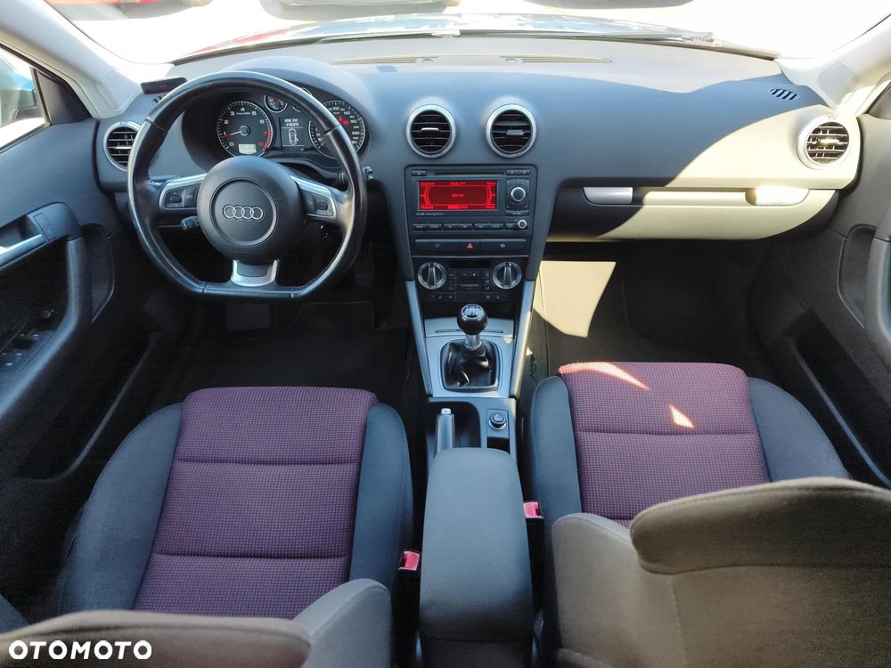 Audi A3 Sportback - 11