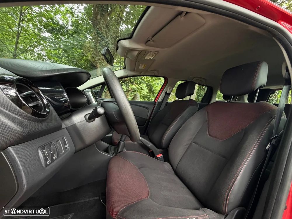 Renault Clio Sport Tourer - 36