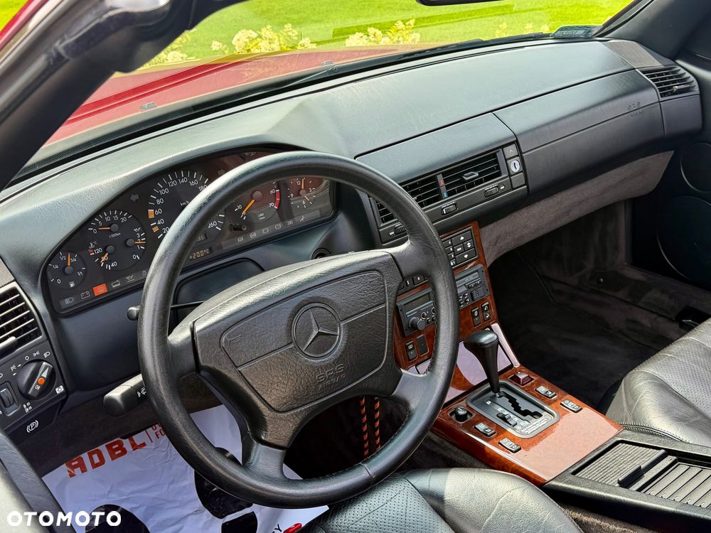 Mercedes-Benz SL - 24