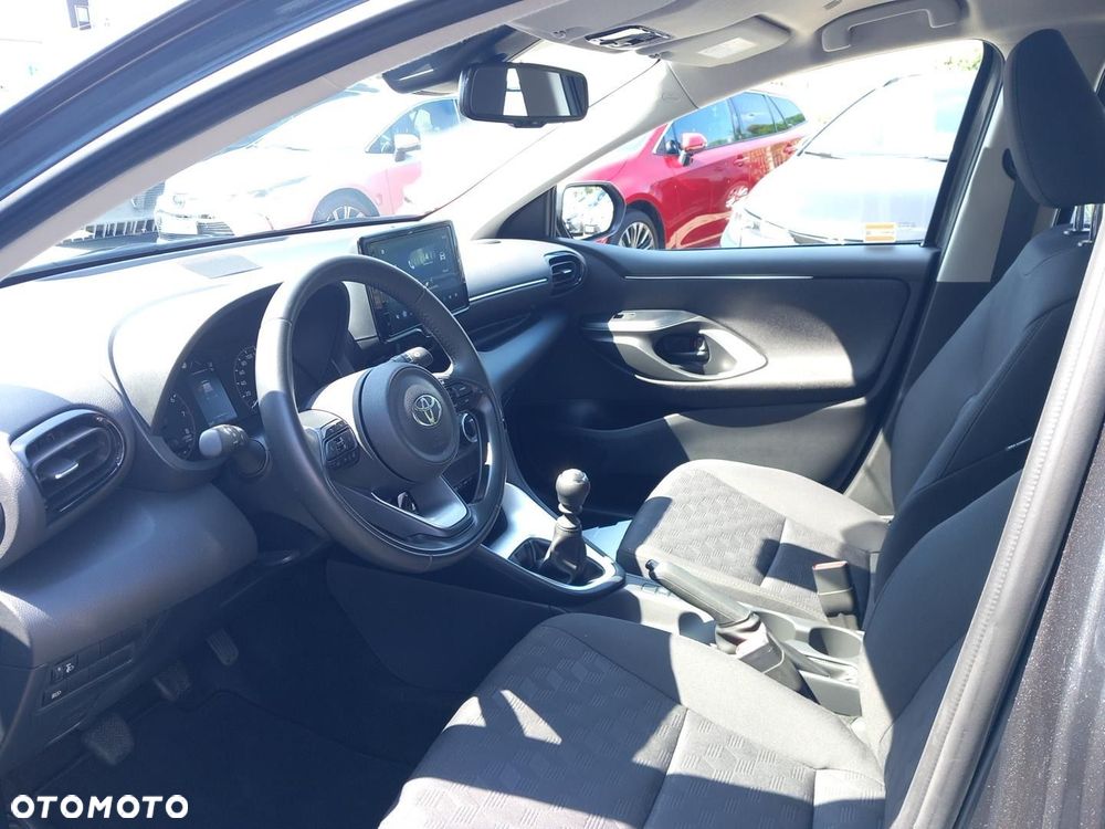 Toyota Yaris 1.5 Comfort - 10