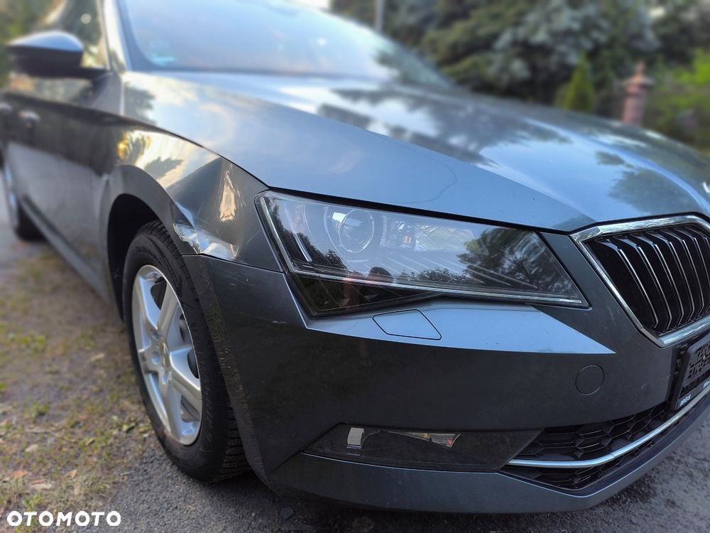 Skoda Superb 2.0 TDI DSG L&K - 14