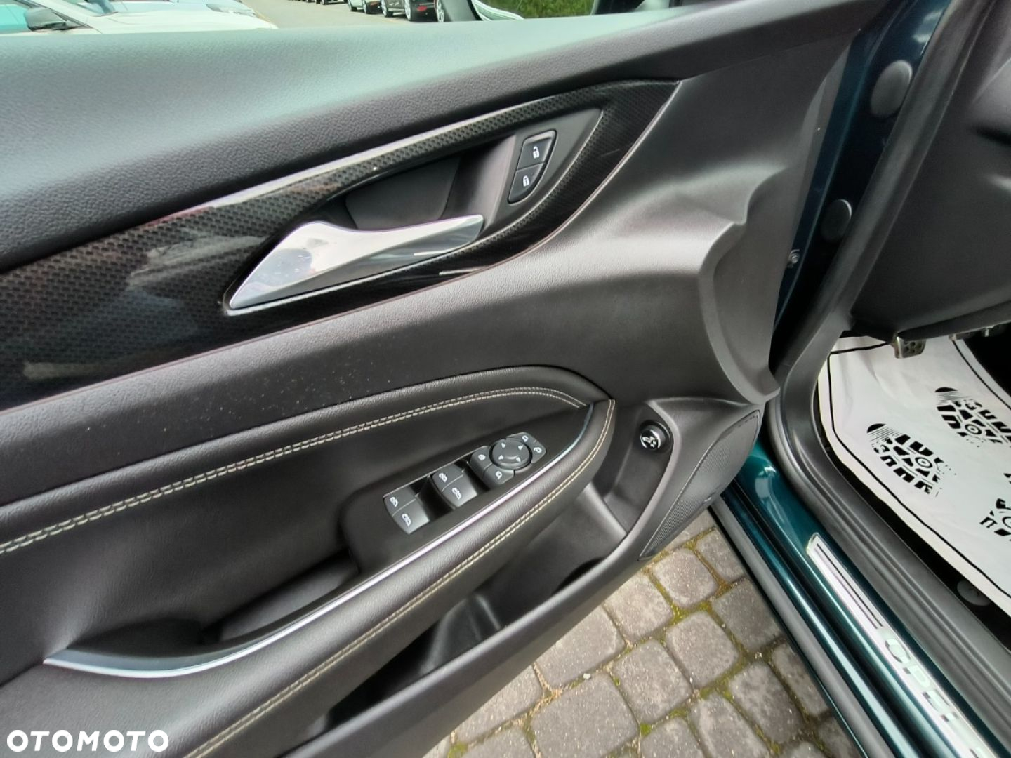 Opel Insignia - 15