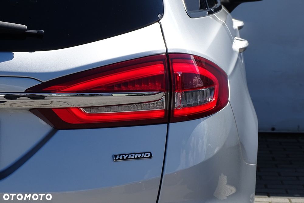 Ford Mondeo 2.0 Hybrid Titanium - 13