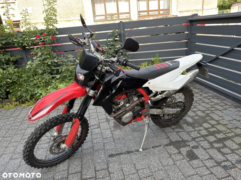 SWM RS 300 R - 2