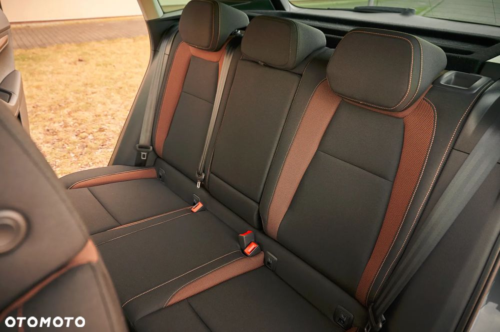 Skoda Karoq 2.0 TDI SCR 4x4 DSG Scout - 22