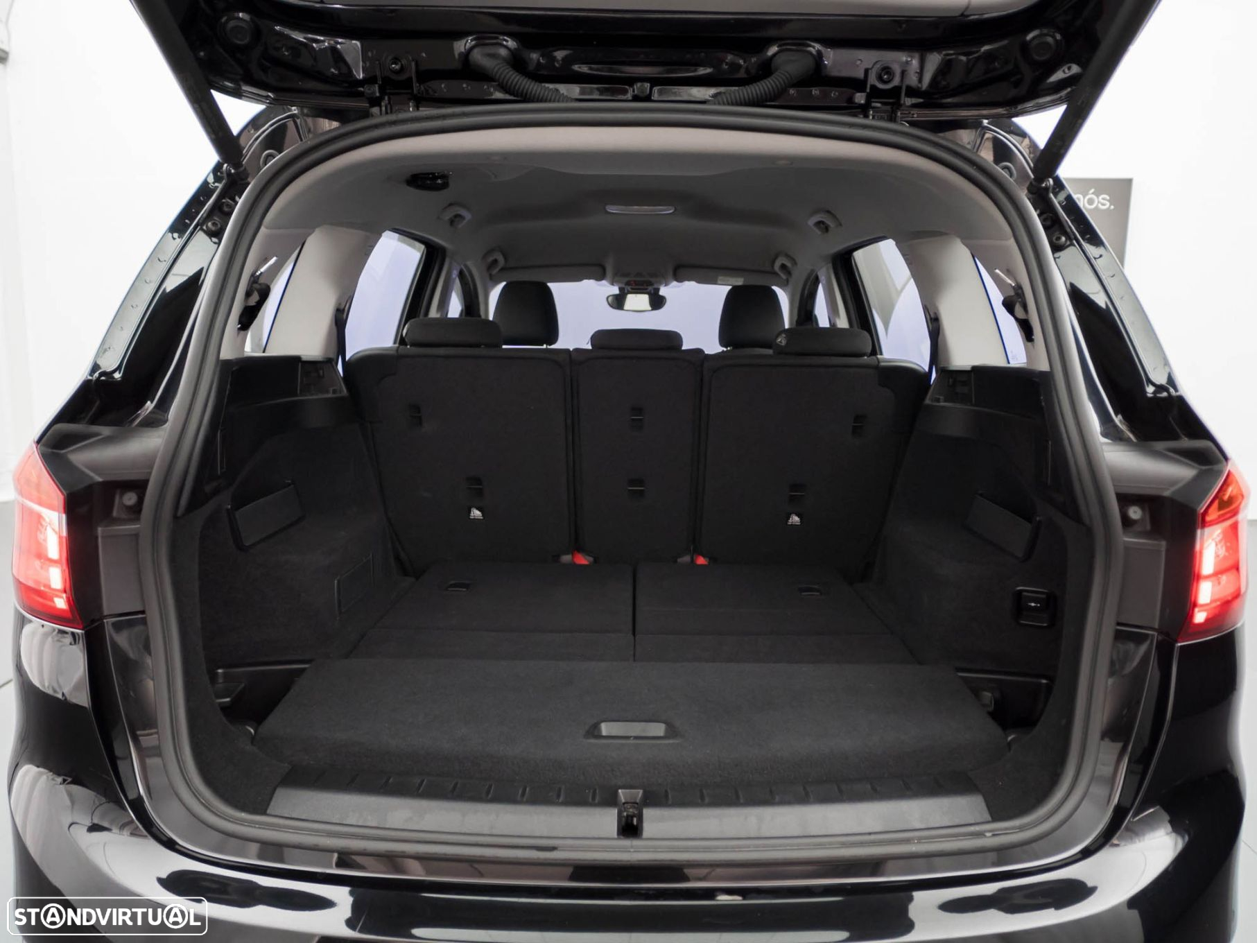 BMW 216 Gran Tourer d Auto - 10