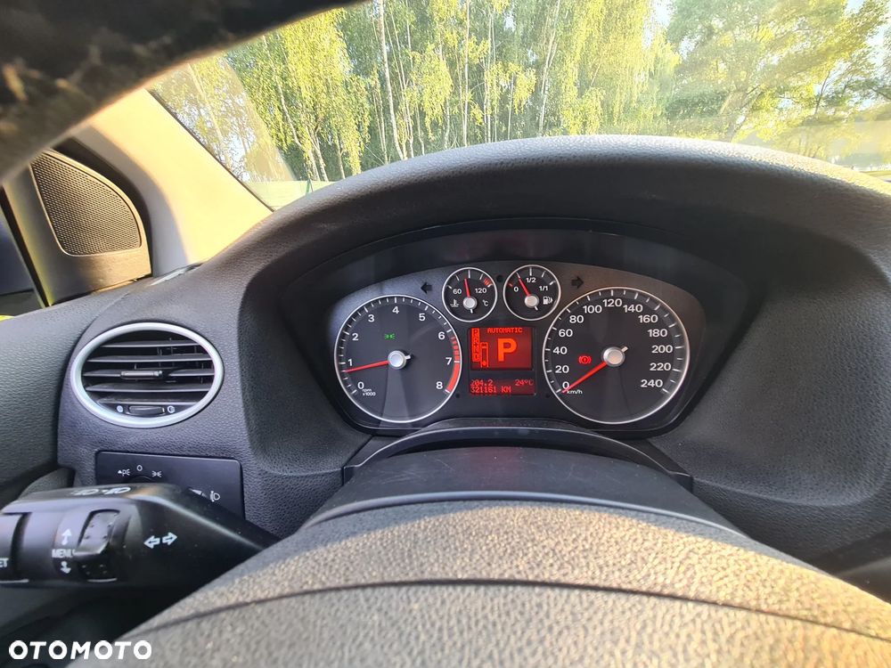 Ford Focus 1.6 16V Style - 10