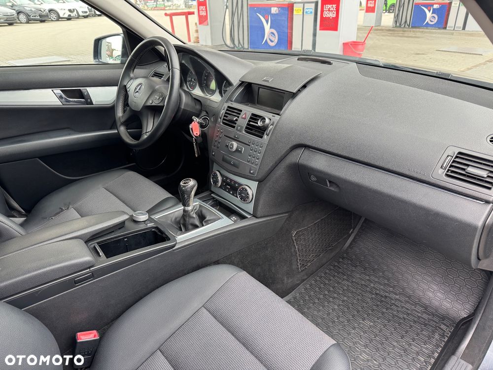 Mercedes-Benz Klasa C 200 CDI Avantgarde - 8