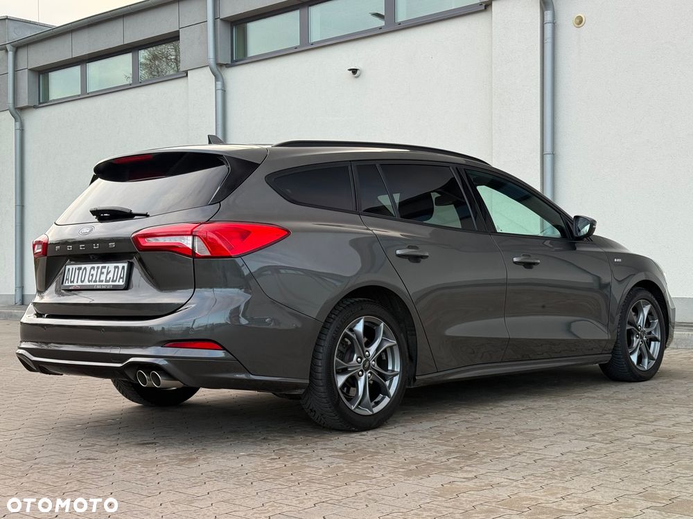 Ford Focus 1.5 EcoBlue Start-Stopp-System ST-LINE STYLE - 17