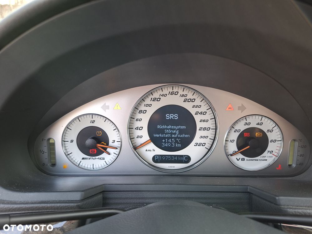 Mercedes-Benz Klasa E 55 AMG Automatik - 23