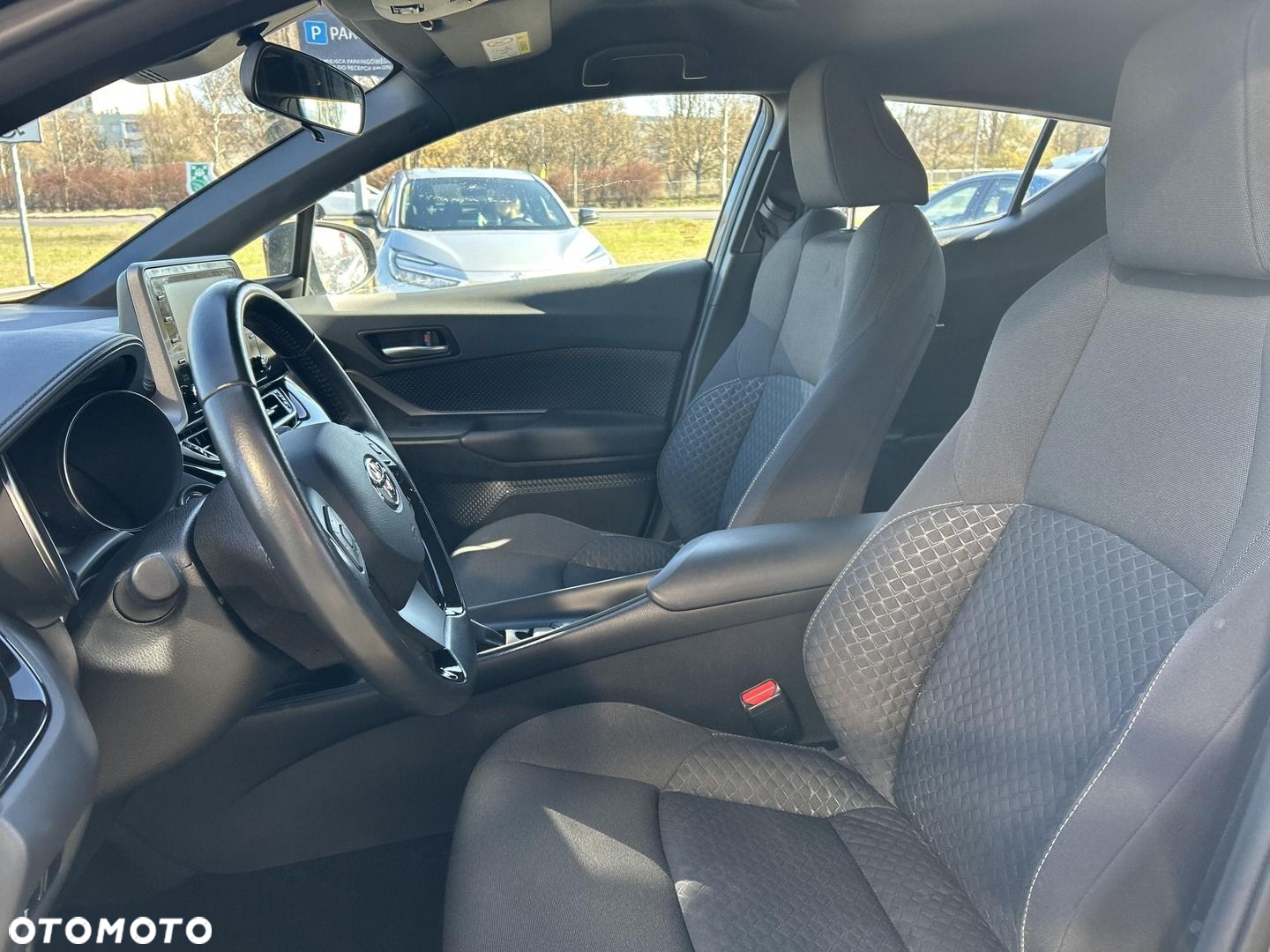 Toyota C-HR - 10