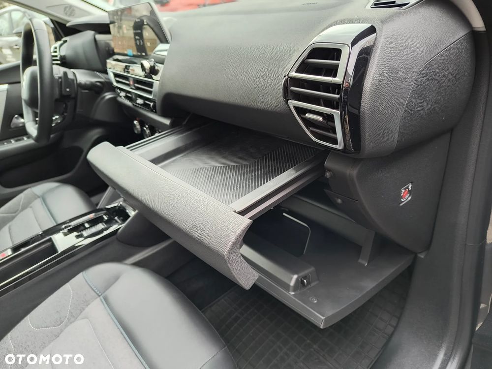 Citroën C4 1.2 PureTech Max S&S EAT8 - 13