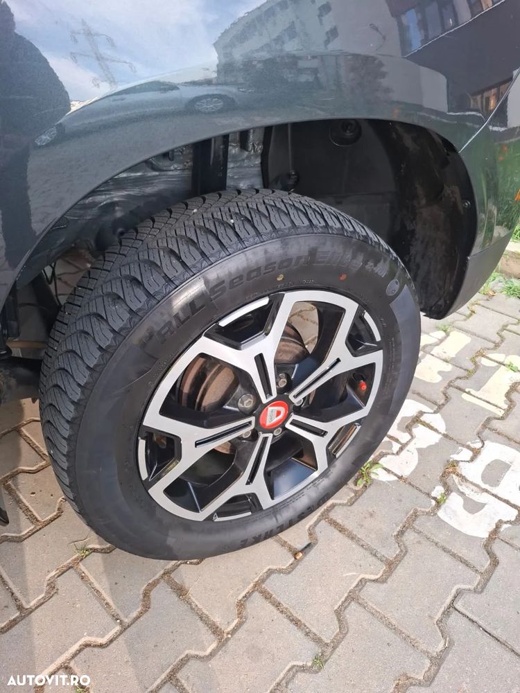 Dacia Duster 1.6 SCe Prestige jante 17" - 23