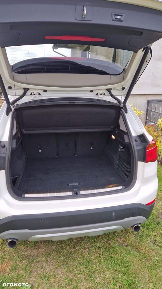 BMW X1 xDrive20i - 9