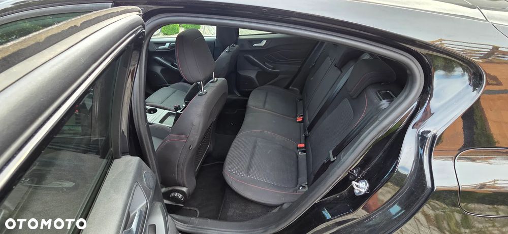 Ford Focus 1.5 EcoBlue ST-Line - 9