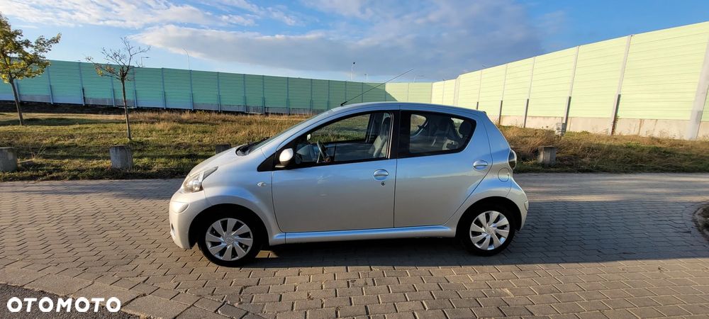 Toyota Aygo 1.0 VVT-i Sol EU5 - 4