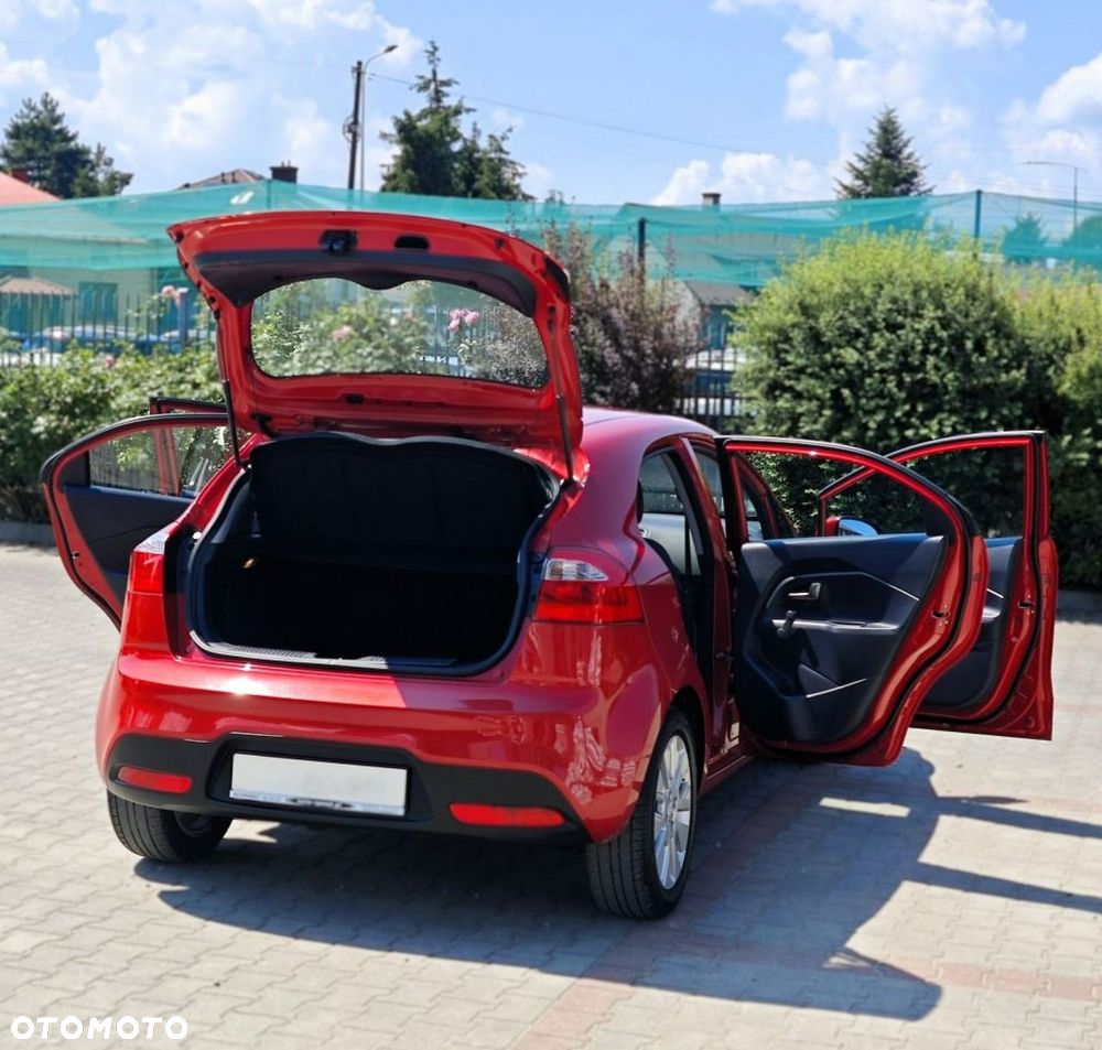 Kia Rio - 13