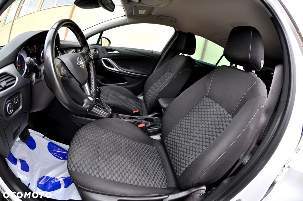 Opel Astra 1.4 T Dynamic S&S - 6