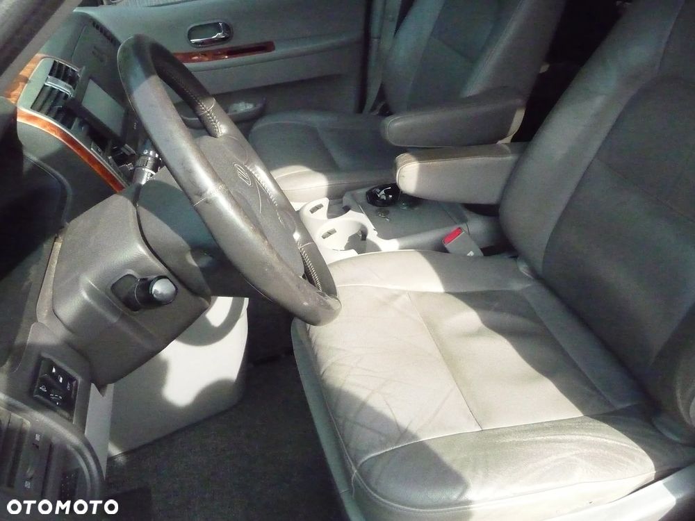 Kia Carnival - 7