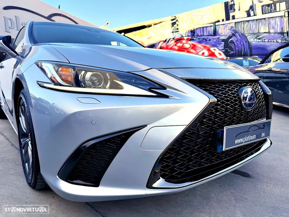 Lexus ES 300h - 41