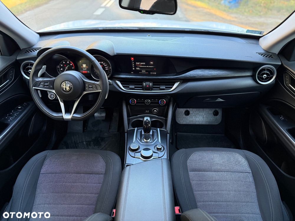 Alfa Romeo Stelvio 2.0 Turbo Q4 - 25