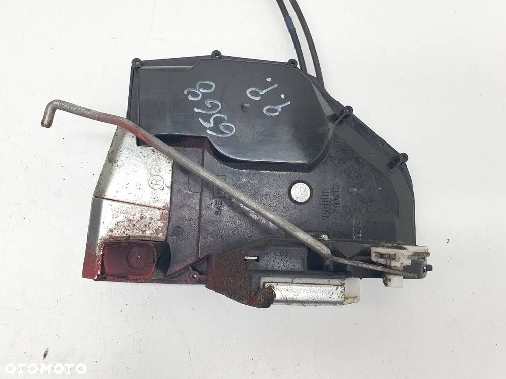 ZAMEK PRZÓD PRAWY SUZUKI SWIFT III 8 PIN EUROPA 2005 - 2