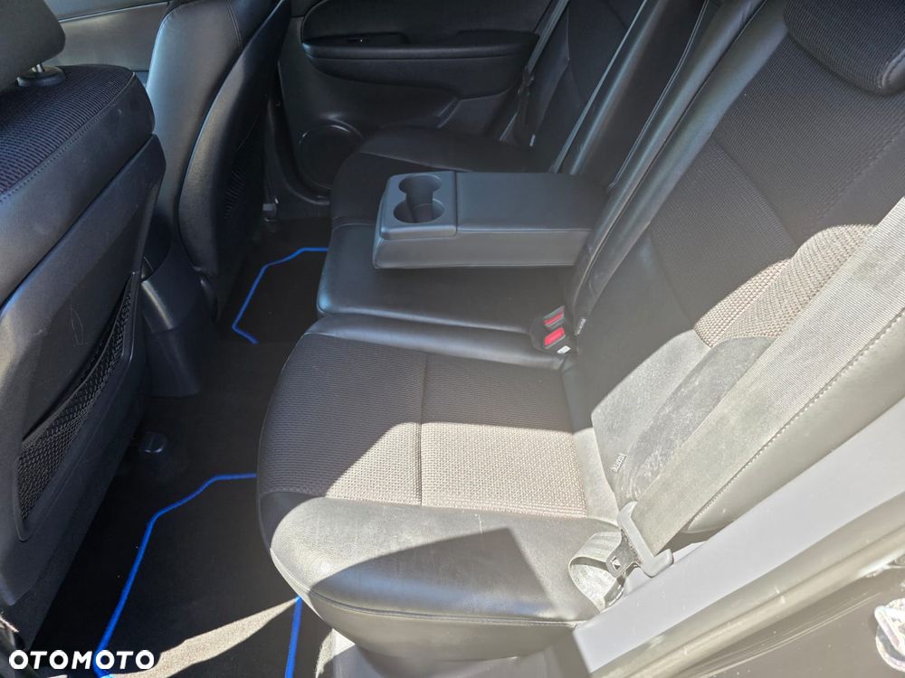 Hyundai i30 1.4 Comfort World Cup - 11