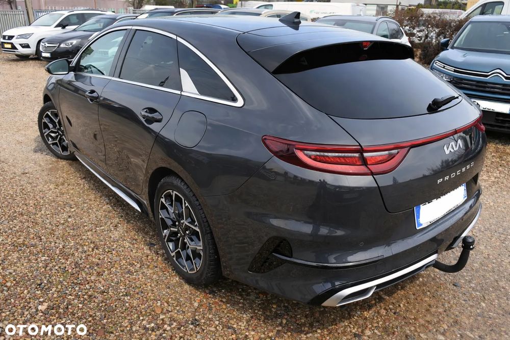 Kia ProCeed 1.5 T-GDI DCT7 OPF GT LINE - 3
