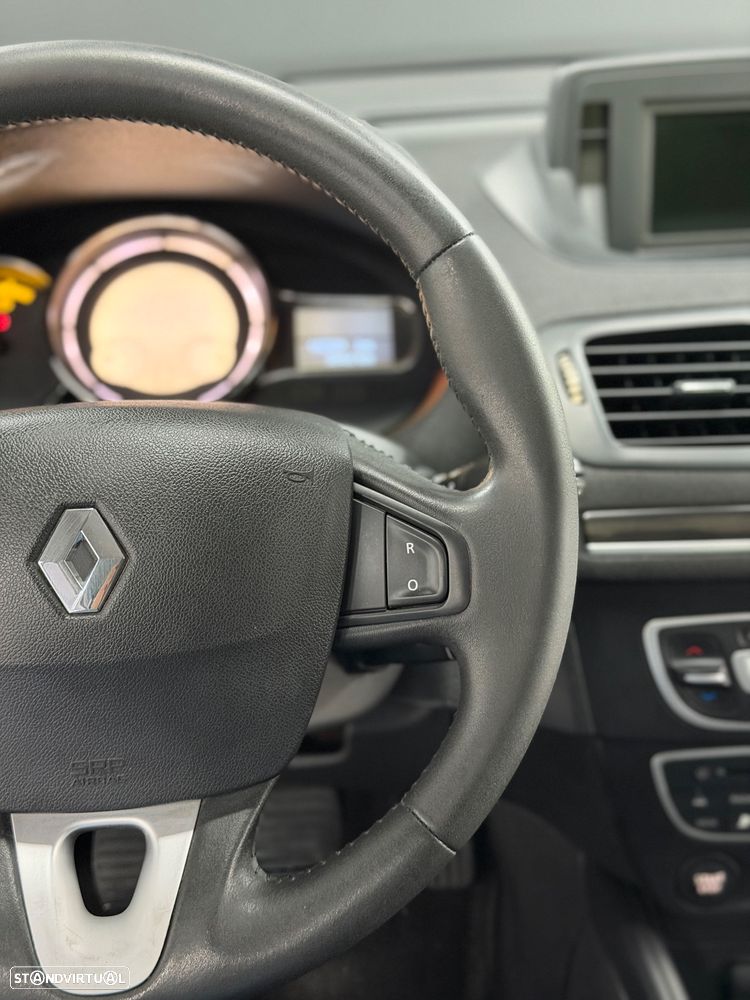 Renault Mégane 1.5 dCi Dynamique S - 16