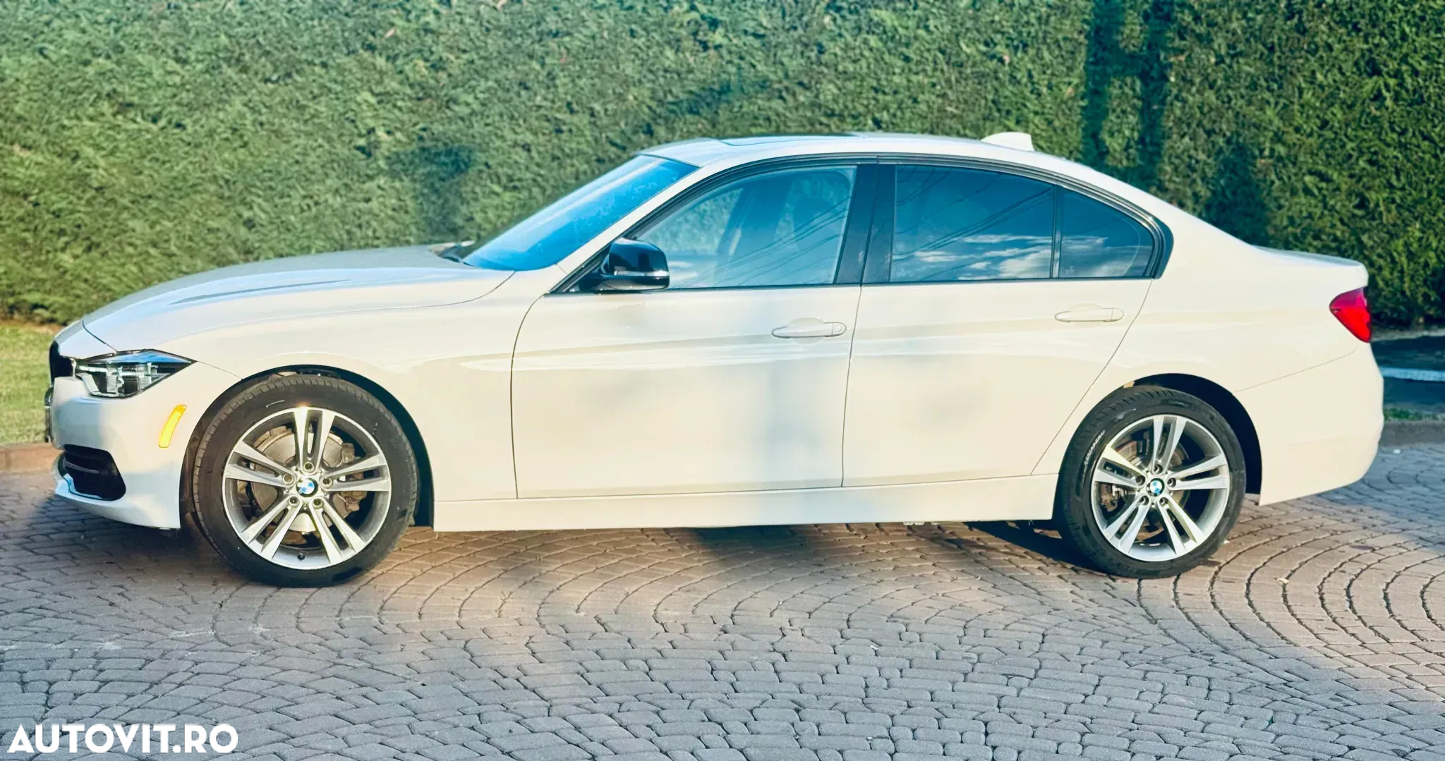 BMW Seria 3 320i AT - 5