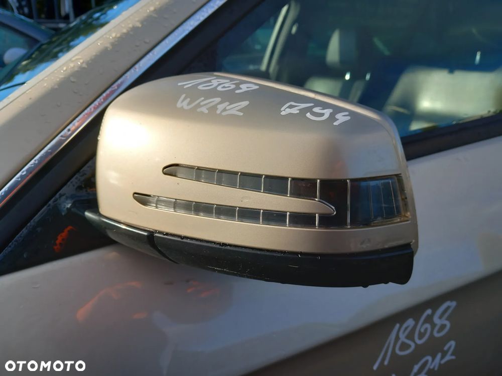 MERCEDES E-KLASA W212 LUSTERKO LEWE PRZEDNIE LEWY PRZÓD KOLOR: 794 - 3