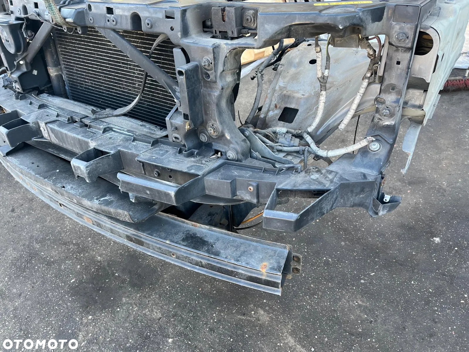 Pas przedni okular wzmocnienie belka chłodnice komplet Range Rover Sport L320 2.7 TDV6 - 3