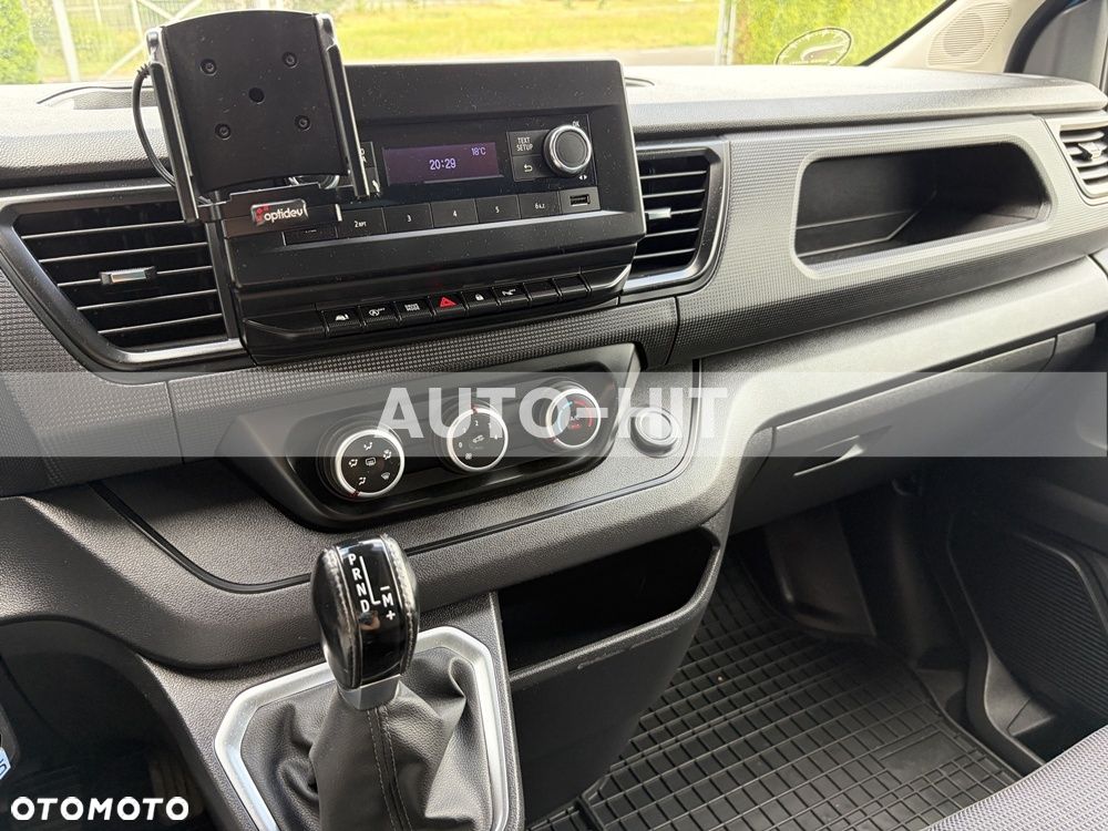 Renault Trafic - 8