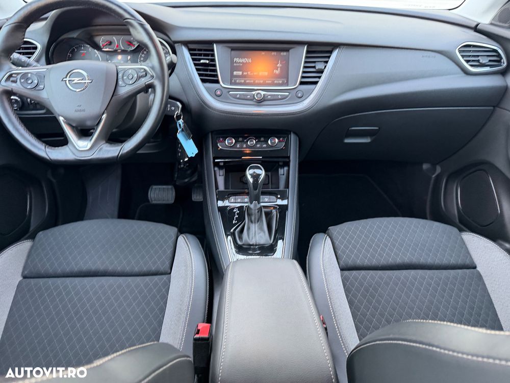 Opel Grandland 1.5 START/STOP AT8 GLX - 13