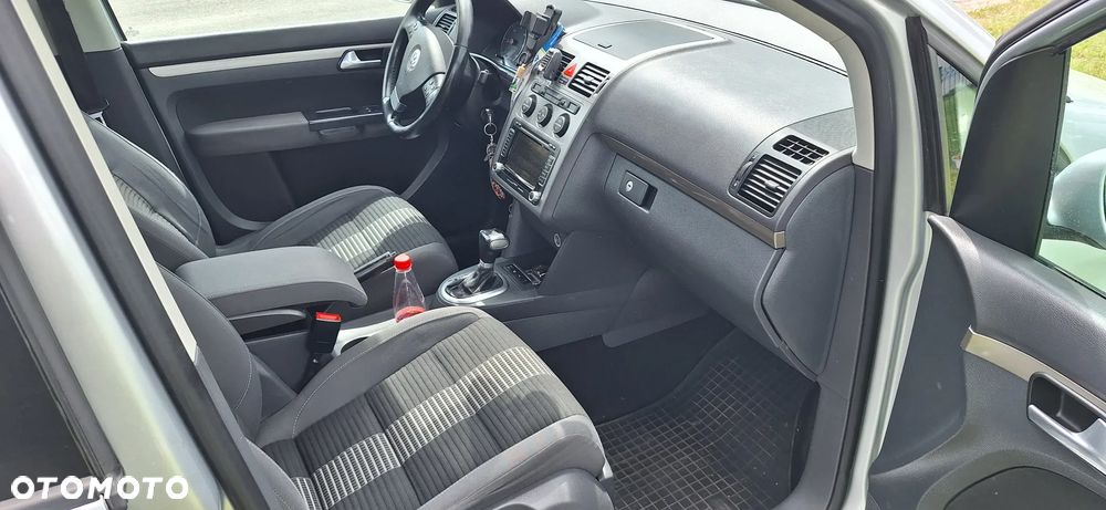 Volkswagen Touran 2.0 TDI DPF DSG United - 7