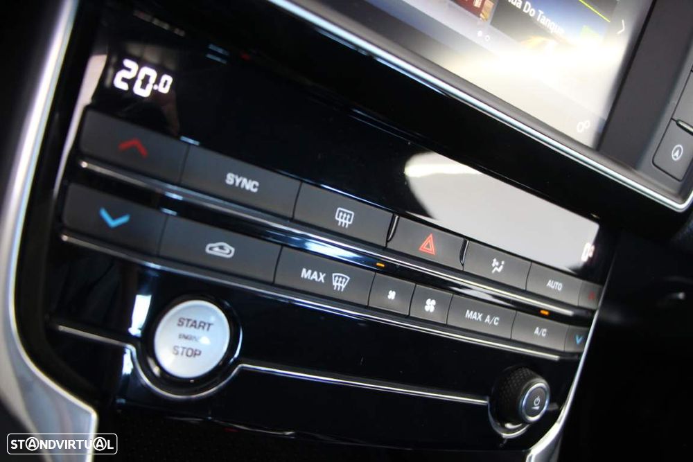 Jaguar XE 2.0 D R-Sport Aut. - 23