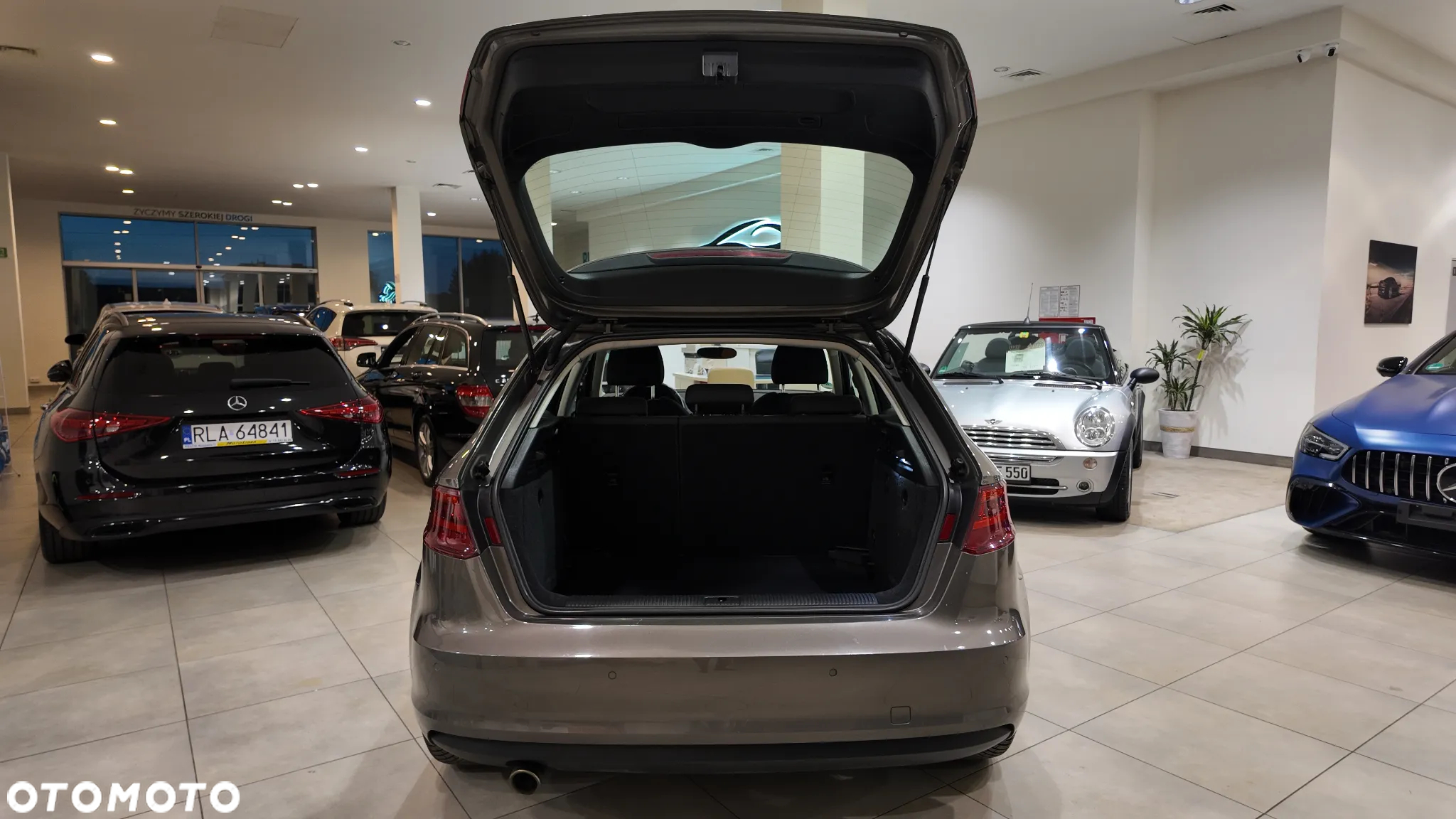 Audi A3 1.6 TDI Sportback S tronic Ambiente - 39