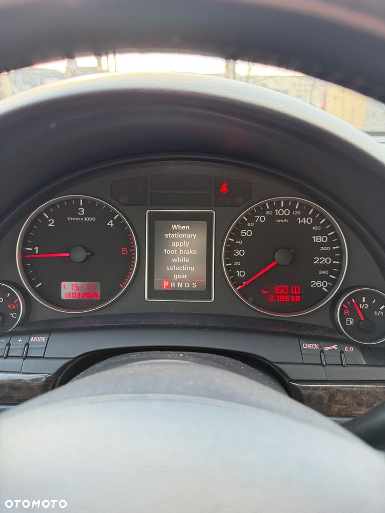 Audi A4 Limousine - 9