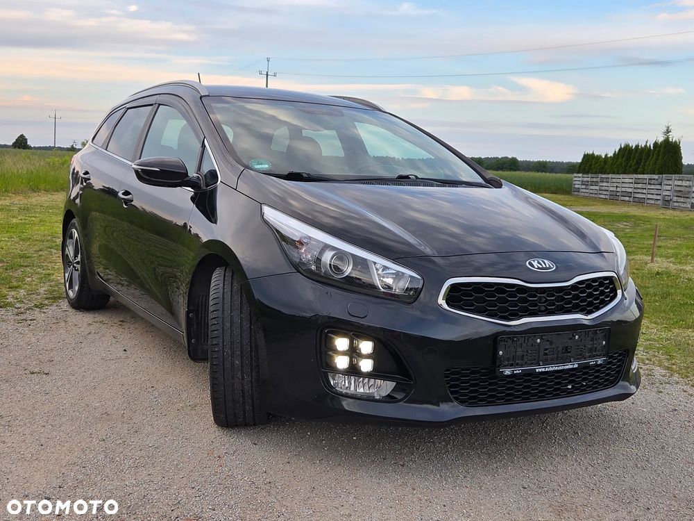 Kia Ceed 1.6 CRDi DCT GT Line - 28