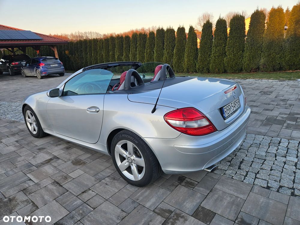 Mercedes-Benz SLK 300 Sport Edition - 29