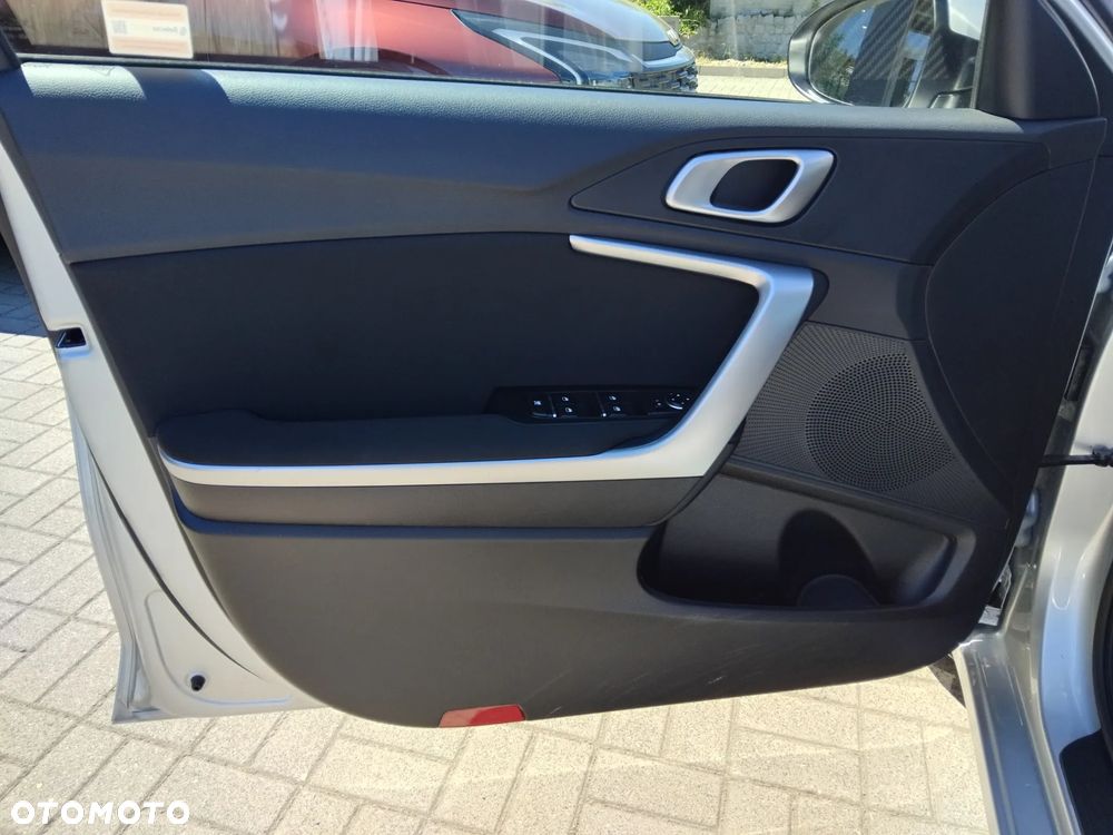 Kia Ceed 1.5 T-GDI M - 17